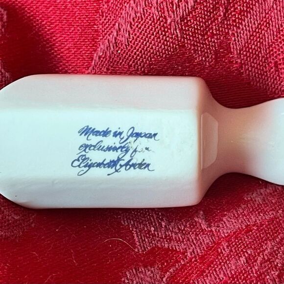 Classic Elizabeth Arden Porcelain Cat Powder Box WITH Scoop - Picture 8 of 10